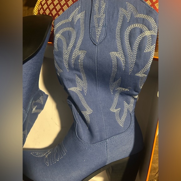 Women's👩🏻Western Cowboy🤠Block Heel Embroidered🪡Pull On Boots👢Sz 8 - Picture 7 of 7